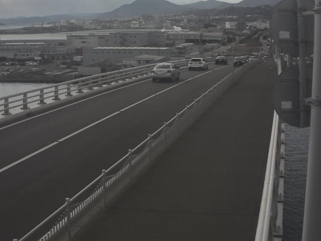 橋梁中央部 廿日市方面　↗