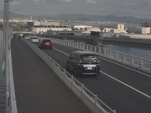 橋梁中央部 広島方面　↖