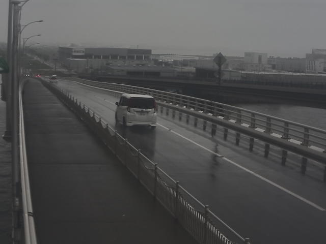 橋梁中央部 広島方面　↖