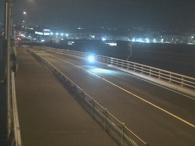 橋梁中央部 広島方面　↖