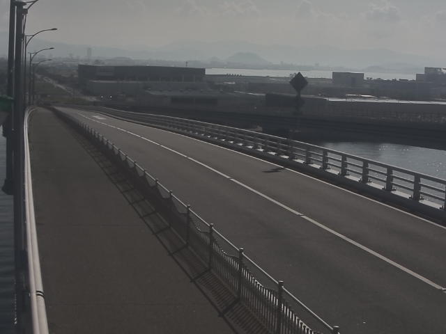 橋梁中央部 広島方面　↖