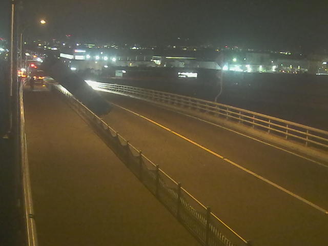 橋梁中央部 広島方面　↖