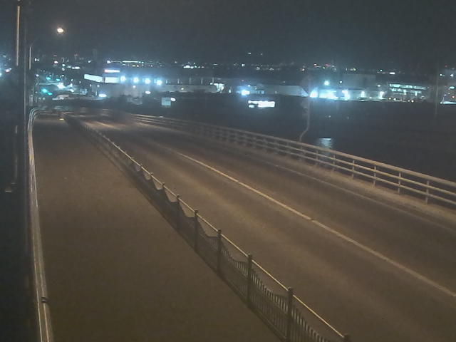 橋梁中央部 広島方面　↖