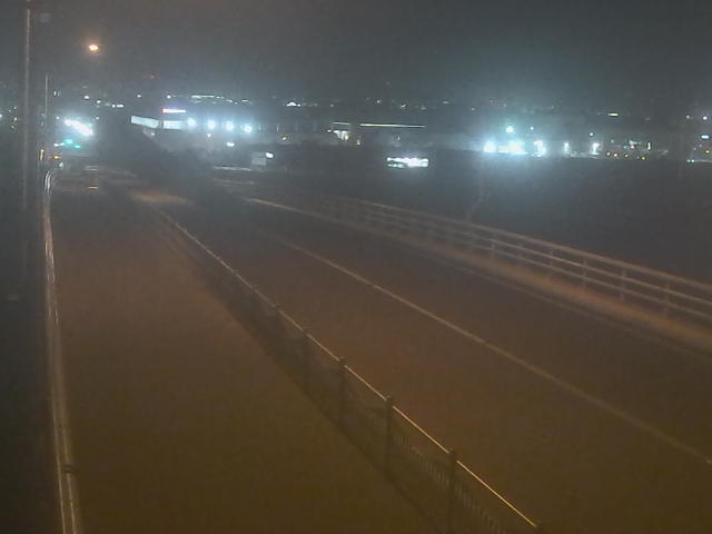 橋梁中央部 広島方面　↖