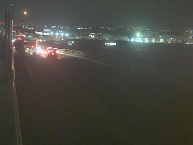 橋梁中央部 広島方面 ↖ 橋梁中央部 広島方面 ↖