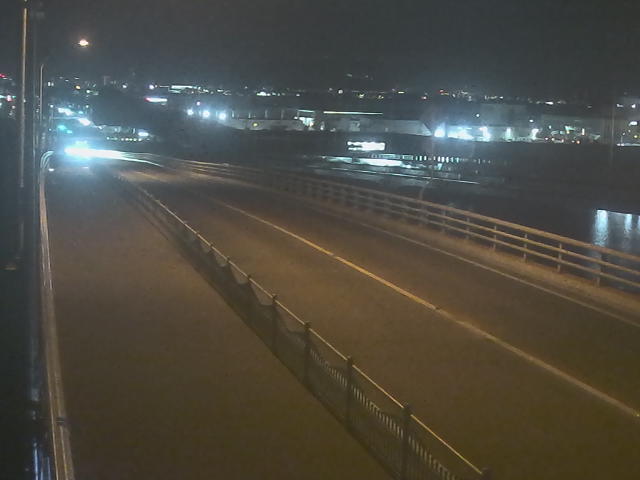 橋梁中央部 広島方面 ↖ 橋梁中央部 広島方面 ↖