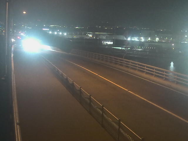 橋梁中央部 広島方面 ↖ 橋梁中央部 広島方面 ↖