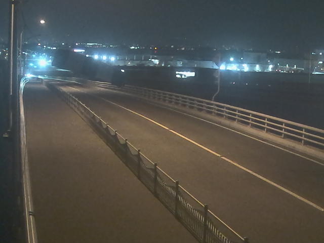 橋梁中央部 広島方面　↖