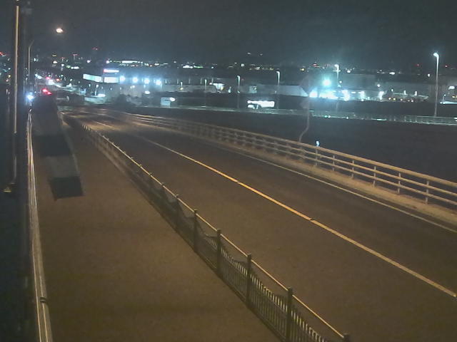 橋梁中央部 広島方面 ↖ 橋梁中央部 広島方面 ↖