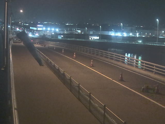 橋梁中央部 広島方面　↖