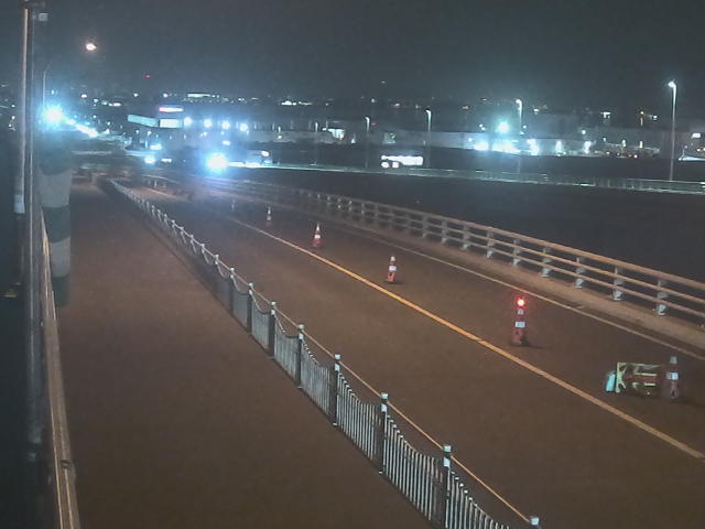 橋梁中央部 広島方面　↖