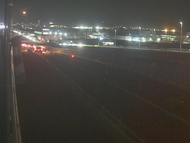 橋梁中央部 広島方面　↖