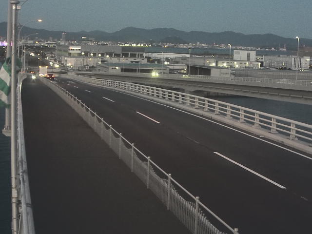 橋梁中央部 広島方面 ↖ 橋梁中央部 広島方面 ↖