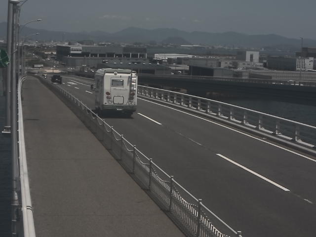 橋梁中央部 広島方面　↖