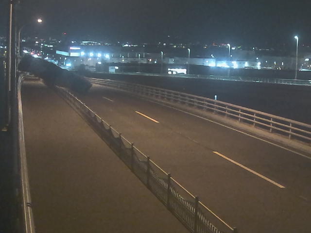 橋梁中央部 広島方面　↖