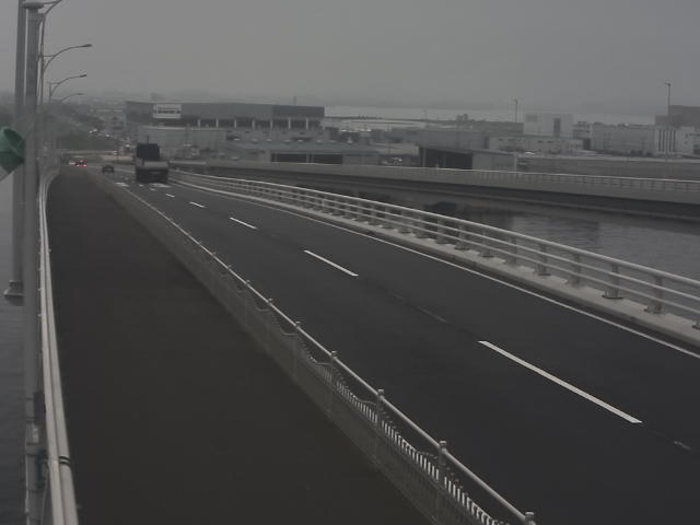 橋梁中央部 広島方面　↖
