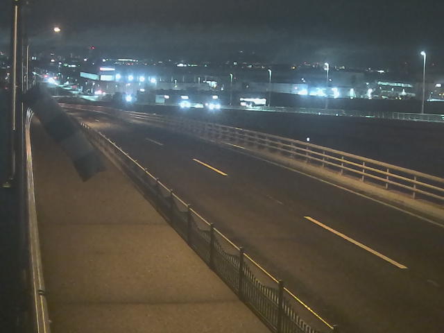 橋梁中央部 広島方面　↖
