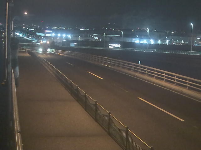 橋梁中央部 広島方面　↖