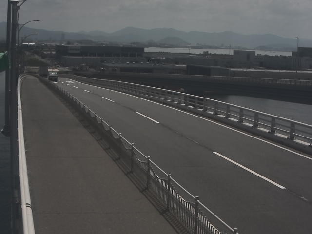 橋梁中央部 広島方面　↖