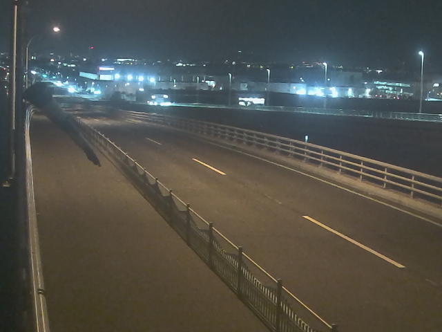 橋梁中央部 広島方面　↖