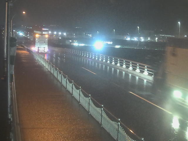 橋梁中央部 広島方面 ↖ 橋梁中央部 広島方面 ↖
