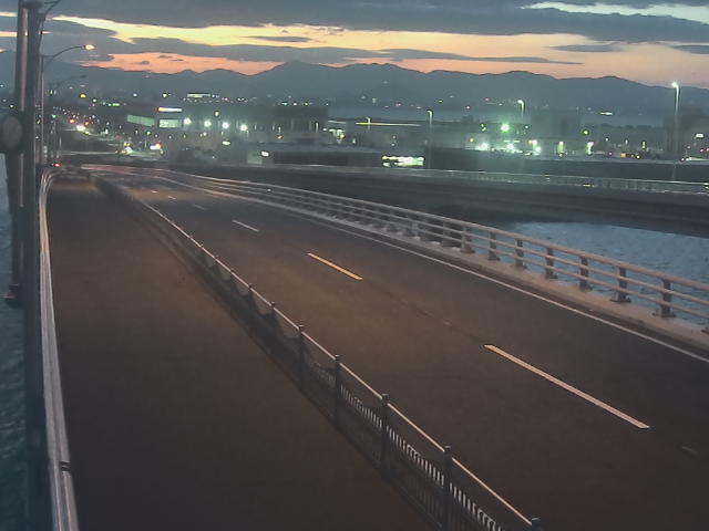 橋梁中央部 広島方面 ↖ 橋梁中央部 広島方面 ↖