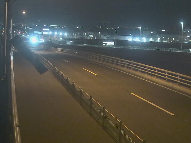 橋梁中央部 広島方面　↖