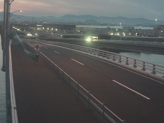 橋梁中央部 広島方面 ↖ 橋梁中央部 広島方面 ↖