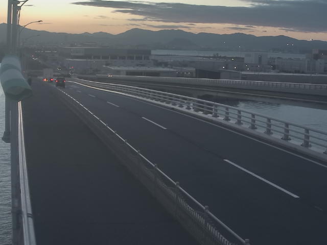 橋梁中央部 広島方面 ↖ 橋梁中央部 広島方面 ↖