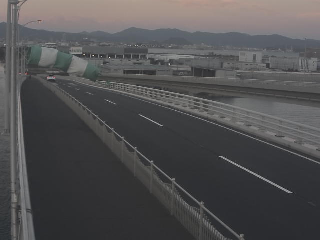 橋梁中央部 広島方面 ↖ 橋梁中央部 広島方面 ↖