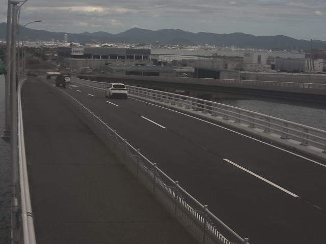 橋梁中央部 広島方面 ↖ 橋梁中央部 広島方面 ↖