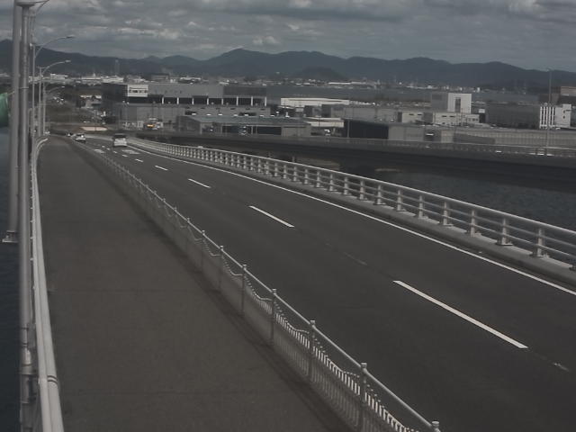 橋梁中央部 広島方面 ↖ 橋梁中央部 広島方面 ↖