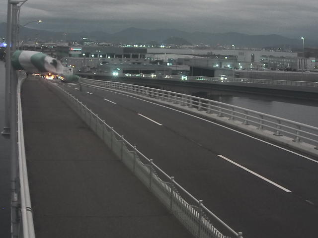 橋梁中央部 広島方面　↖