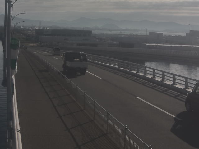橋梁中央部 広島方面　↖