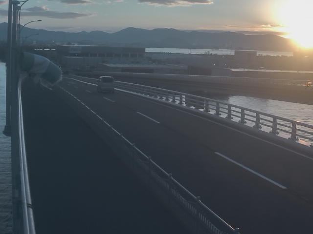 橋梁中央部 広島方面 ↖ 橋梁中央部 広島方面 ↖