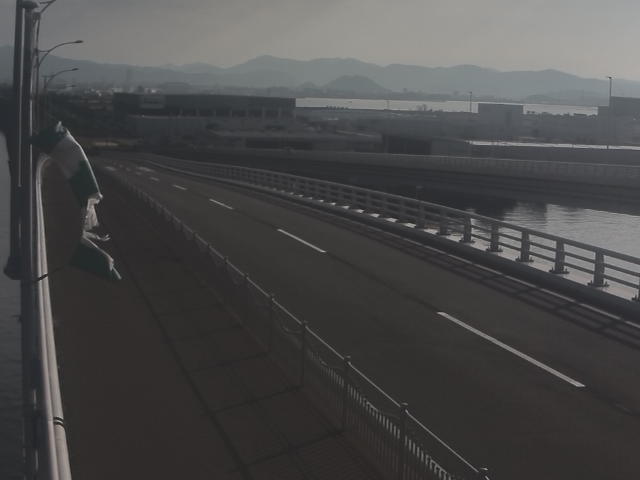 橋梁中央部 広島方面　↖