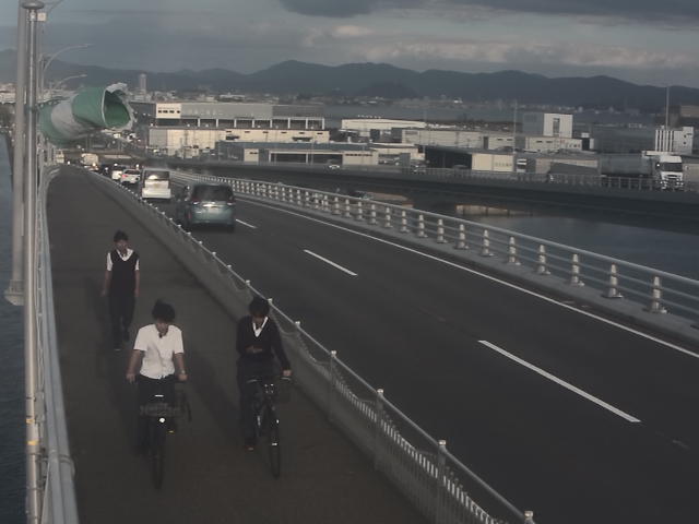 橋梁中央部 広島方面 ↖ 橋梁中央部 広島方面 ↖