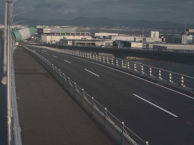 橋梁中央部 広島方面　↖