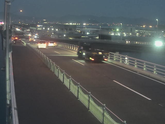 橋梁中央部 広島方面　↖