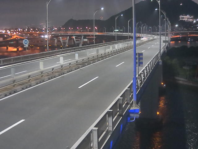 橋梁中央部 仁保方面　↗ 