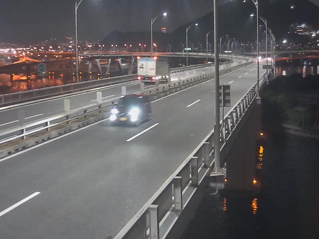 橋梁中央部 仁保方面　↗ 