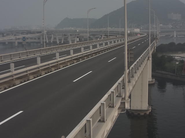 橋梁中央部 仁保方面　↗ 