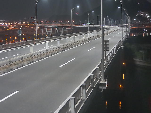 橋梁中央部 仁保方面　↗ 