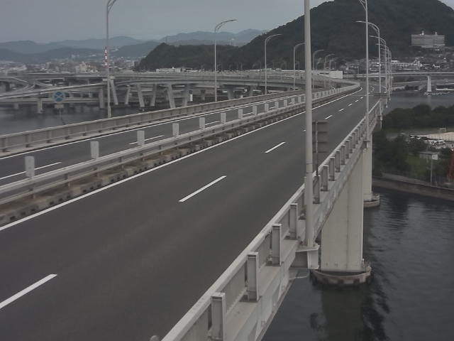 橋梁中央部 仁保方面　↗ 