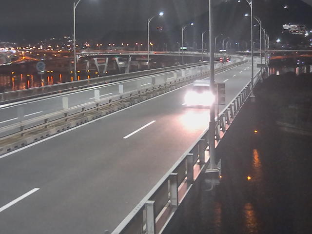 橋梁中央部 仁保方面　↗ 