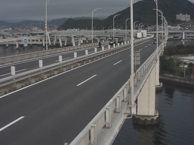 橋梁中央部 仁保方面　↗ 