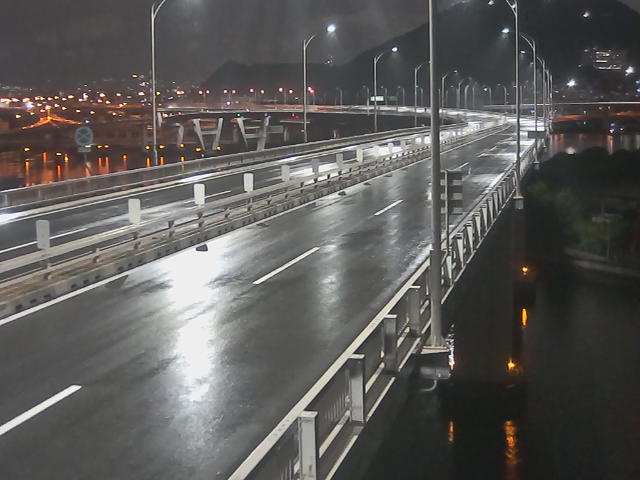 橋梁中央部 仁保方面　↗ 