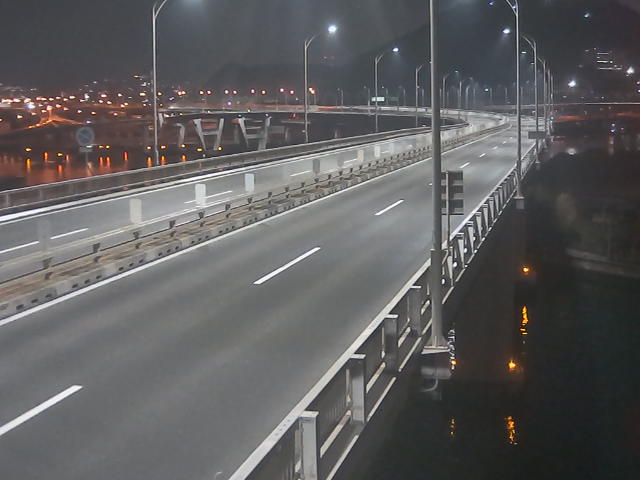 橋梁中央部 仁保方面　↗ 