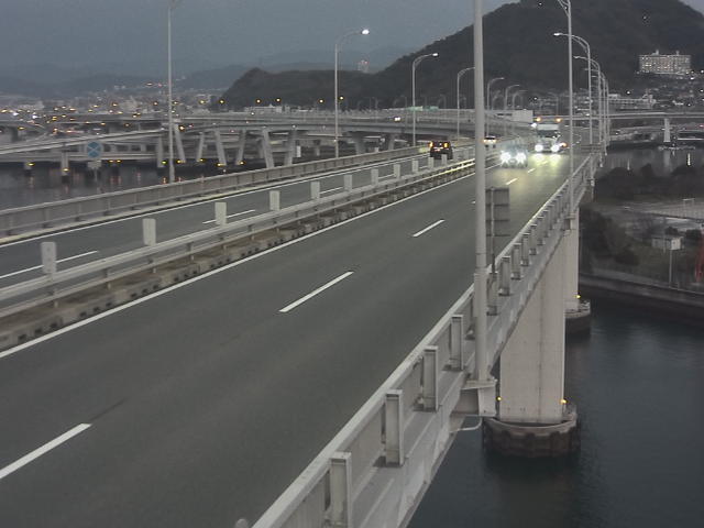 橋梁中央部 仁保方面　↗ 