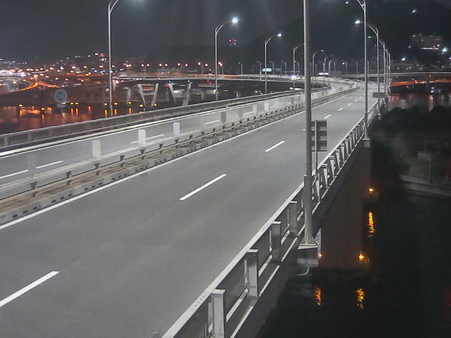 橋梁中央部 仁保方面　↗ 